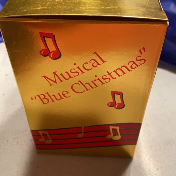 Limited Edition Elvis Presley 1st in series 1995 Musical Christmas Ornament - Picture 8 of 11